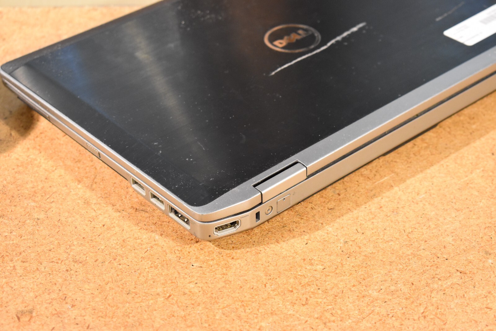 Dell Latitude E6420 Intel Core i5-2520M 4GB RAM 320GB HDD Windows 7 32bit Webcam