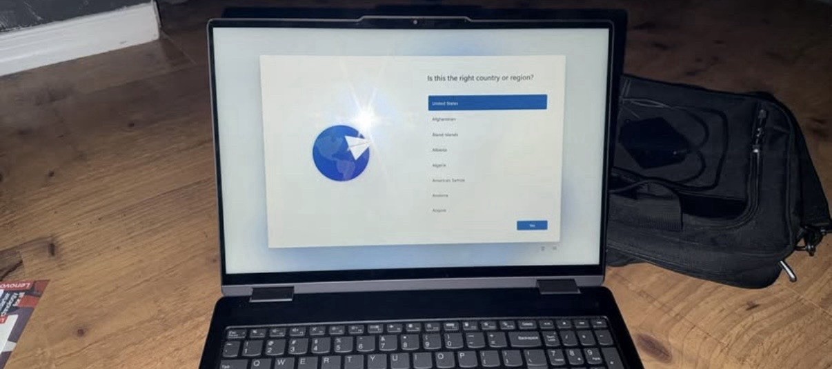 Lenovo Yoga 7i 16″ 2-in-1 Touch i7-1355U 16GB 512GB SSD 1920×1200 Gray