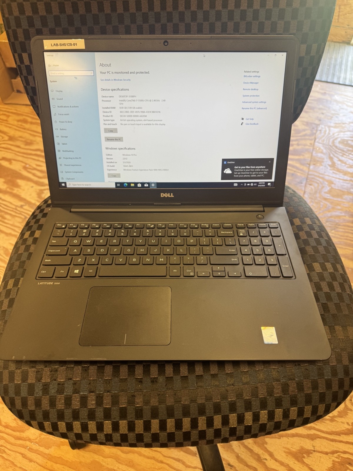 Dell Latitude 3550, i7, 500gb HHD, 8gb Ram, Win 10 Pro, 5th gen