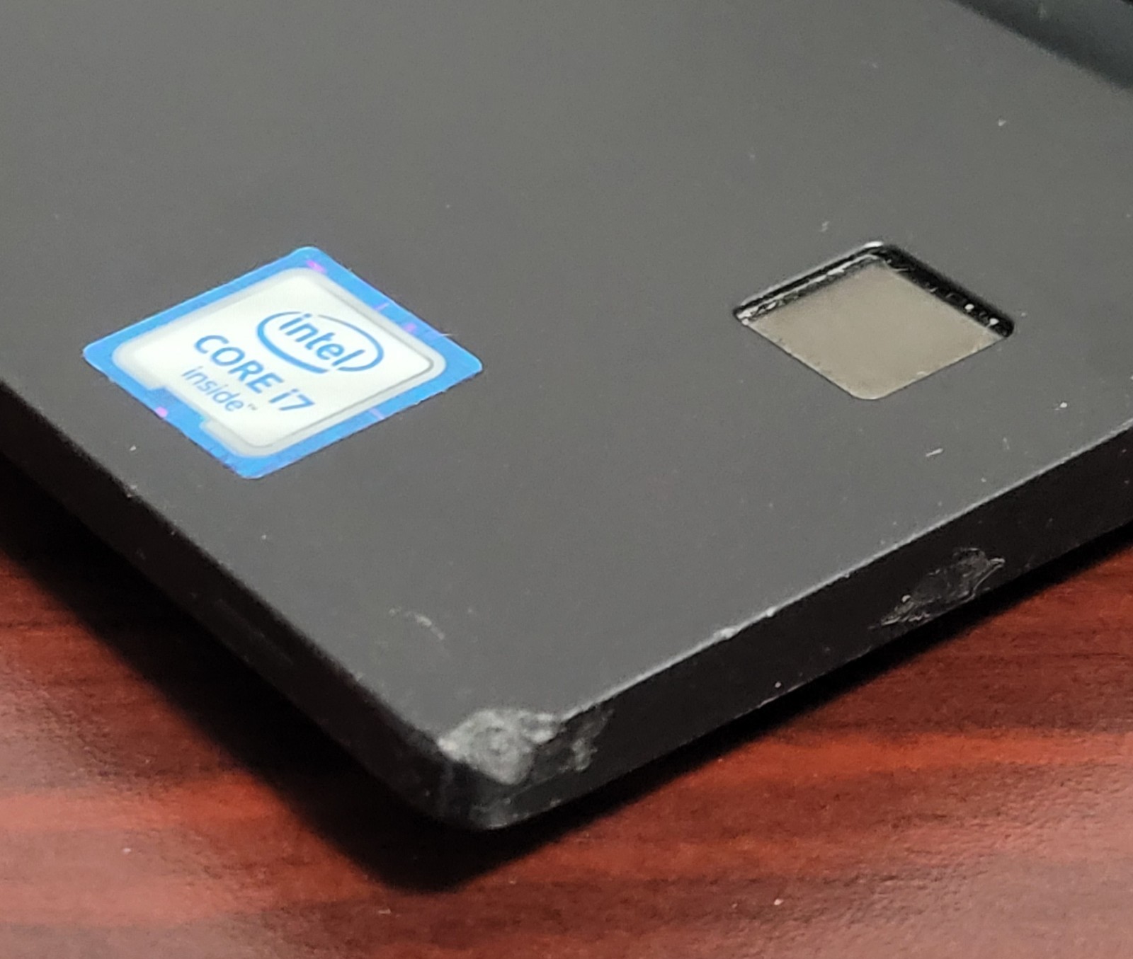Dell Latitude 7480 14″ Intel i7-7600U 2.60GHz, 8GB 180GB SSD, Win 11, 1920×1080
