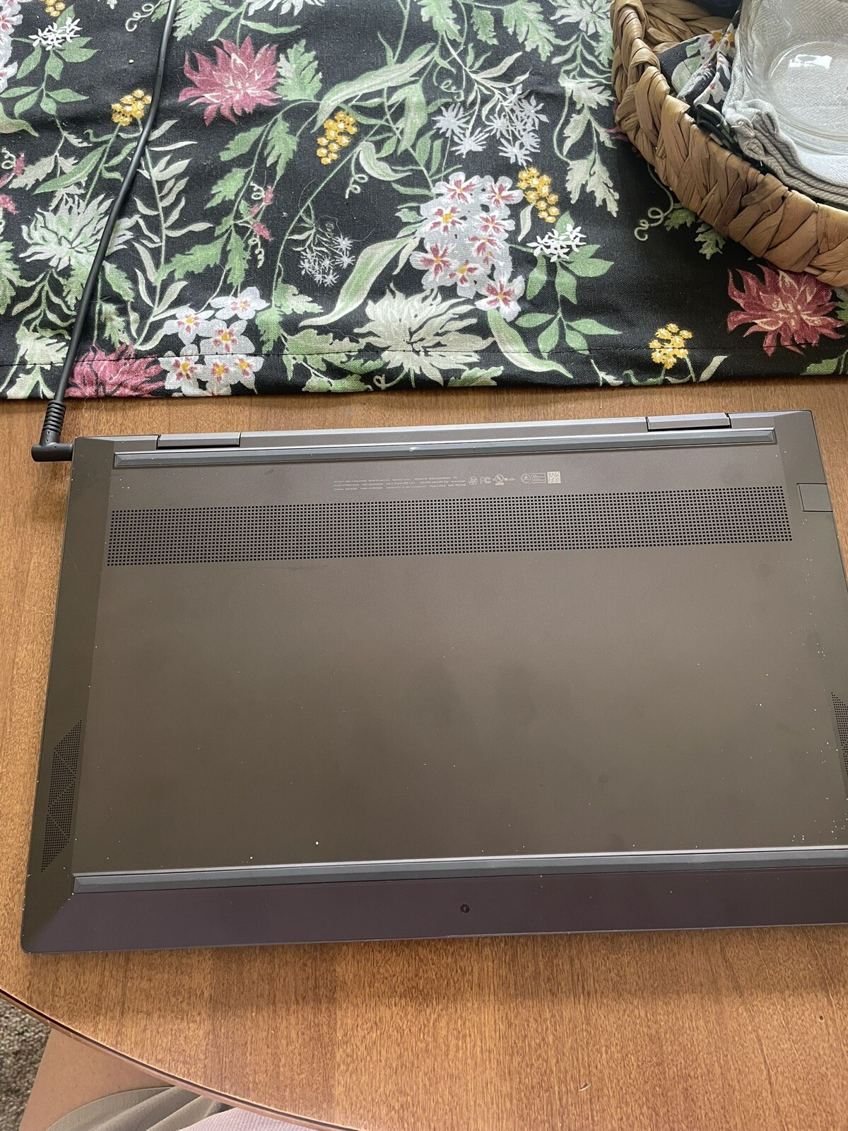 HP ENVY x360 15.6″ (256GB SSD, AMD Ryzen 5, 4.30 GHz, 8GB) Notebook/Laptop -…