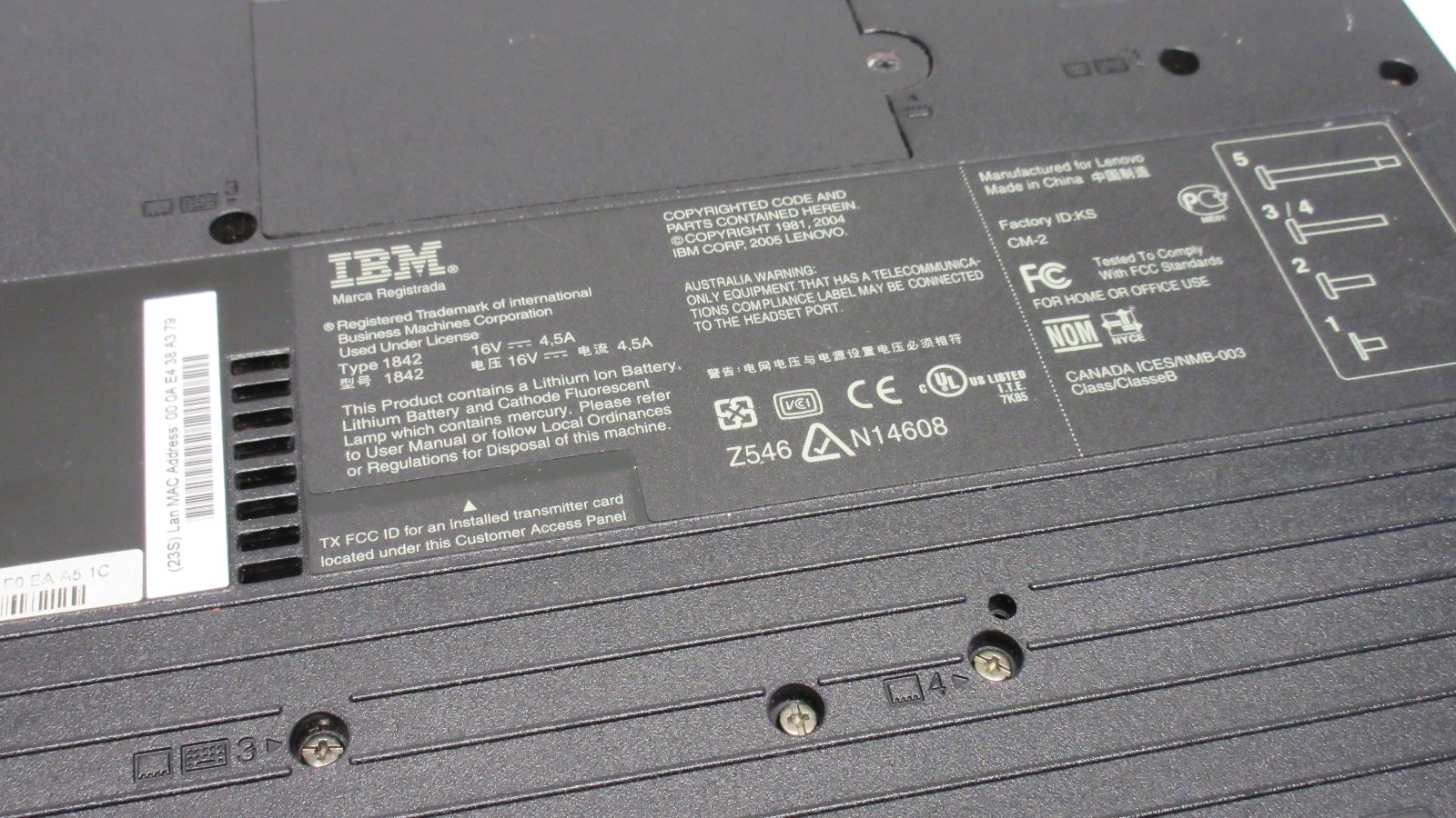 IBM ThinkPad R50e, Pentium Centrino 1.6Ghz, 512MB, 60GB HDD, DVD-RAM, Win XP SP3