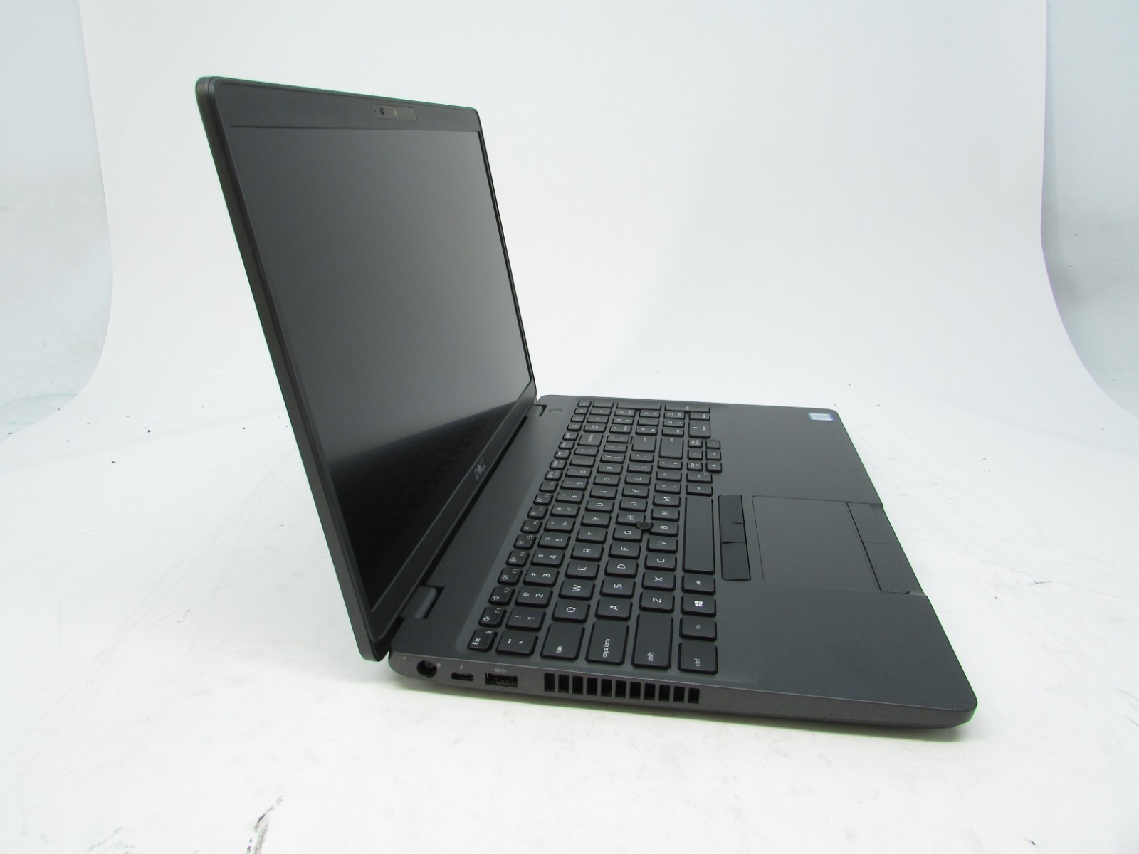 Dell Precision 3541 15.6″ i7-9850H 2.6GHz 16GB RAM Quadro P620 No OS/SSD/AC