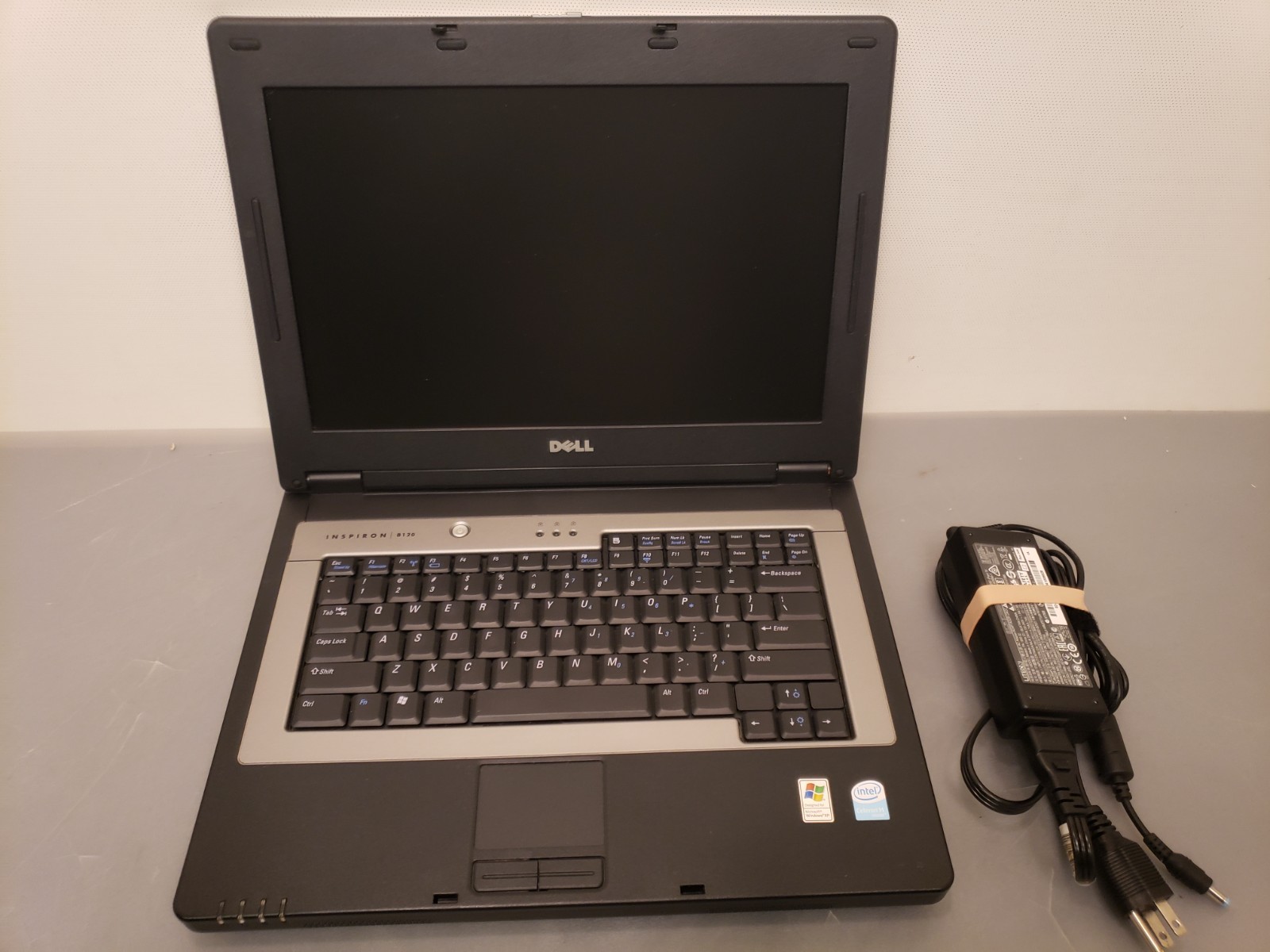 Vintage Dell Inspiron B120 Laptop Intel M 1.5GHz 1GB 20GB 14″ Wide XGA WinXP