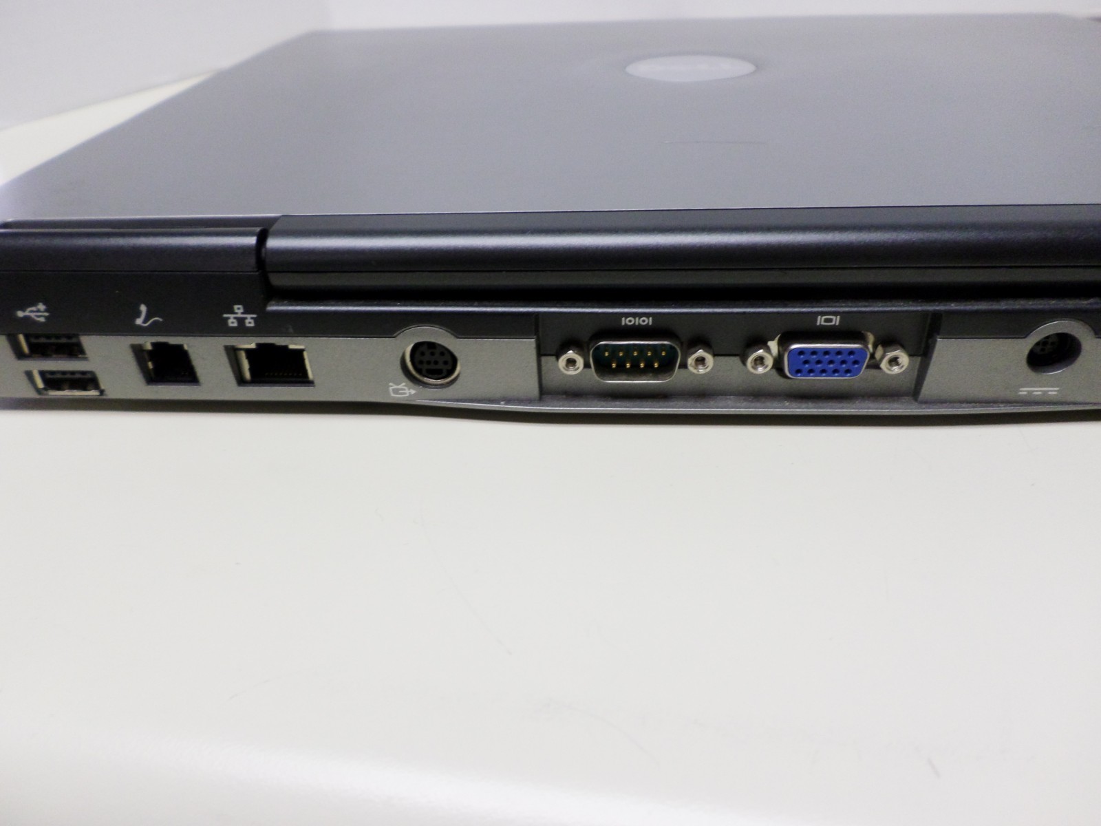 Dell D520 (1.66GHz/1GB/80GB/DVDROM) XGA, SERIAL Port, WINDOWS XP Pro