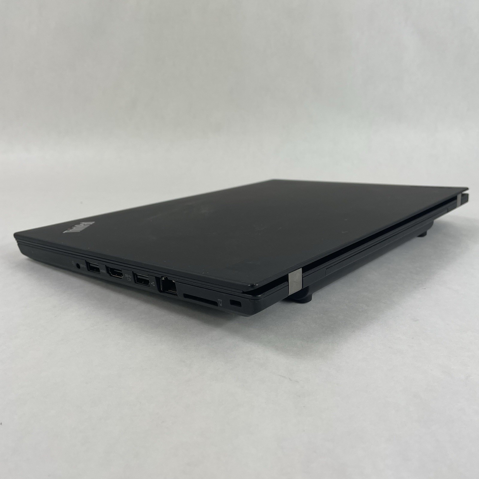 Lenovo ThinkPad T470 14″ i5-6300U 2.40 GHz 8 GB RAM No SSD/OS/AC