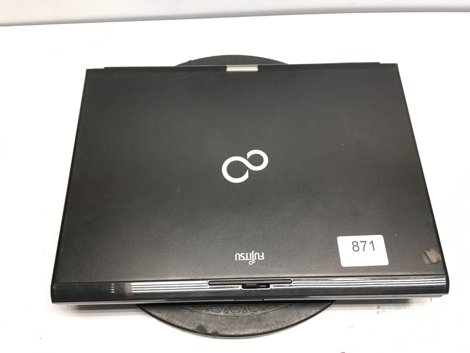 Fujitsu LifeBook T900 Intel i5-M560 2.67GHz 8 GB NO HDD
