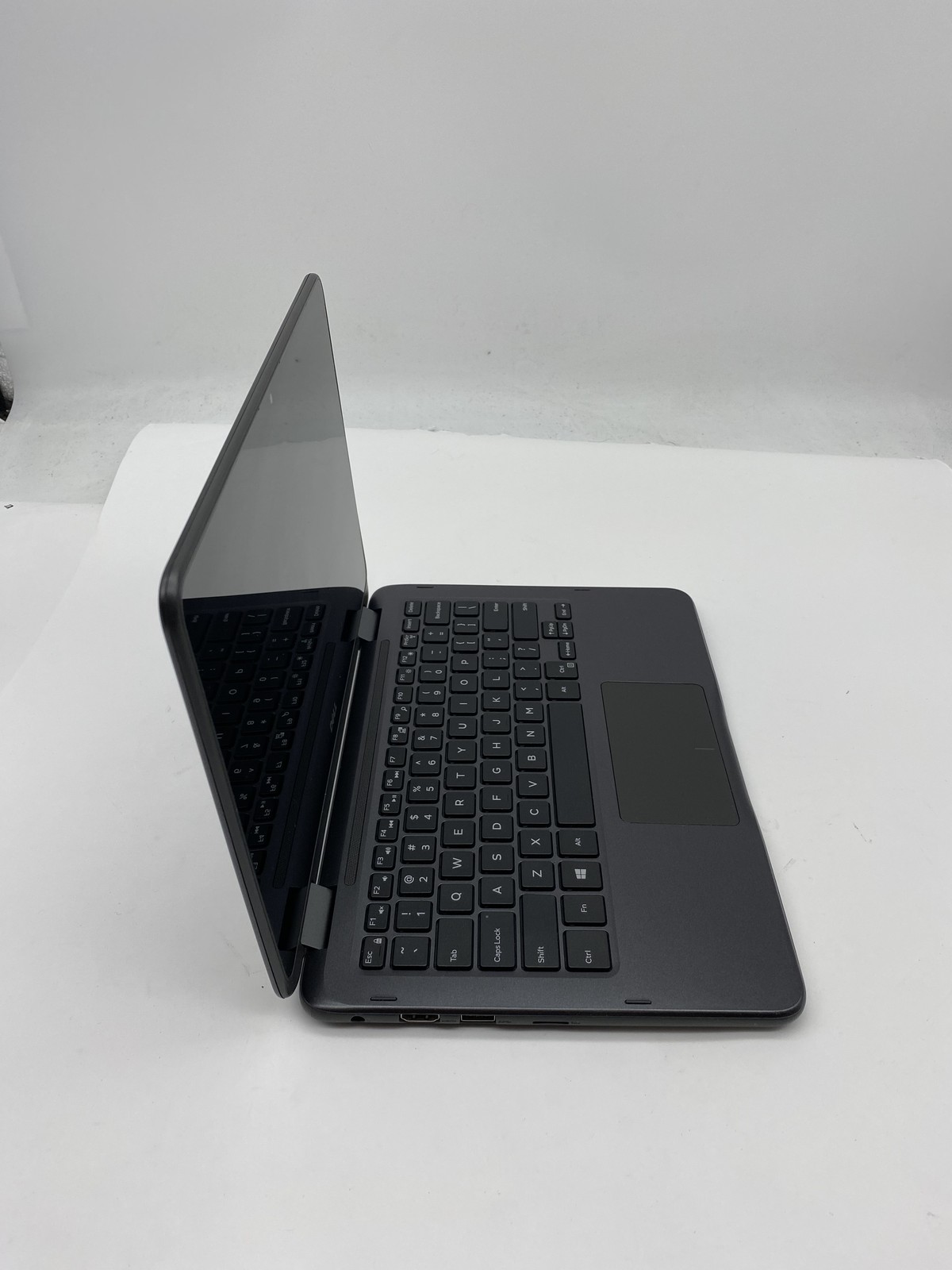 Dell Inspiron 3185 Laptop AMD A6-9225 RADEON R4 1.6GHz 4GB RAM 32GB SSD No OS
