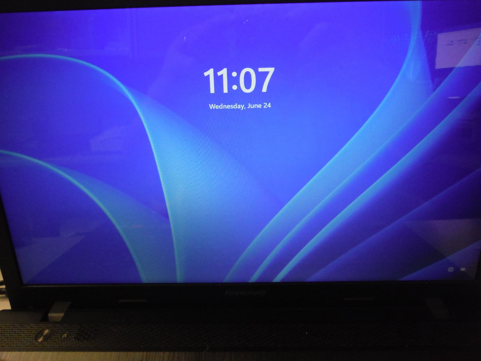 LENOVO G700 Laptop i5 CPU 16GB RAM 360GB SSD Win 11 PRO