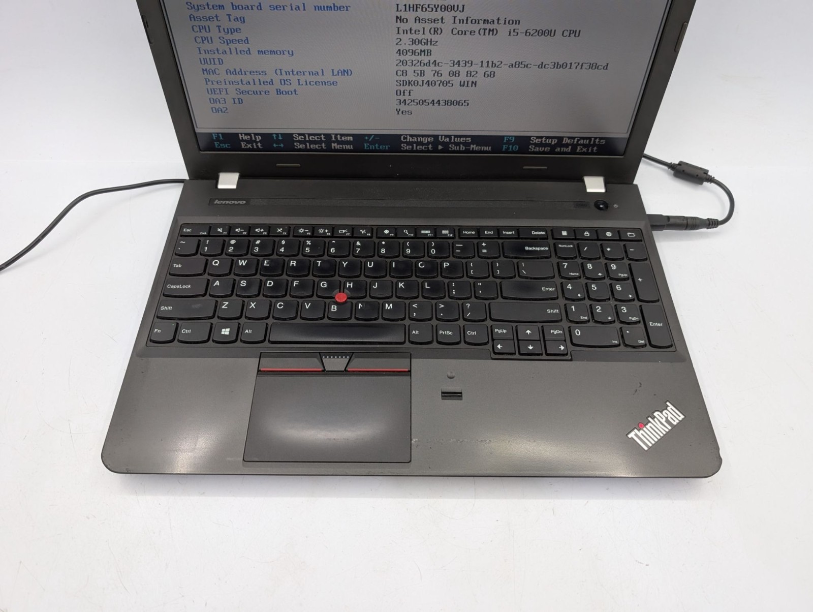 Lenovo ThinkPad E560 15.6″ Display Intel Core i5-6200U 2.30 GHz 4GB RAM Laptop