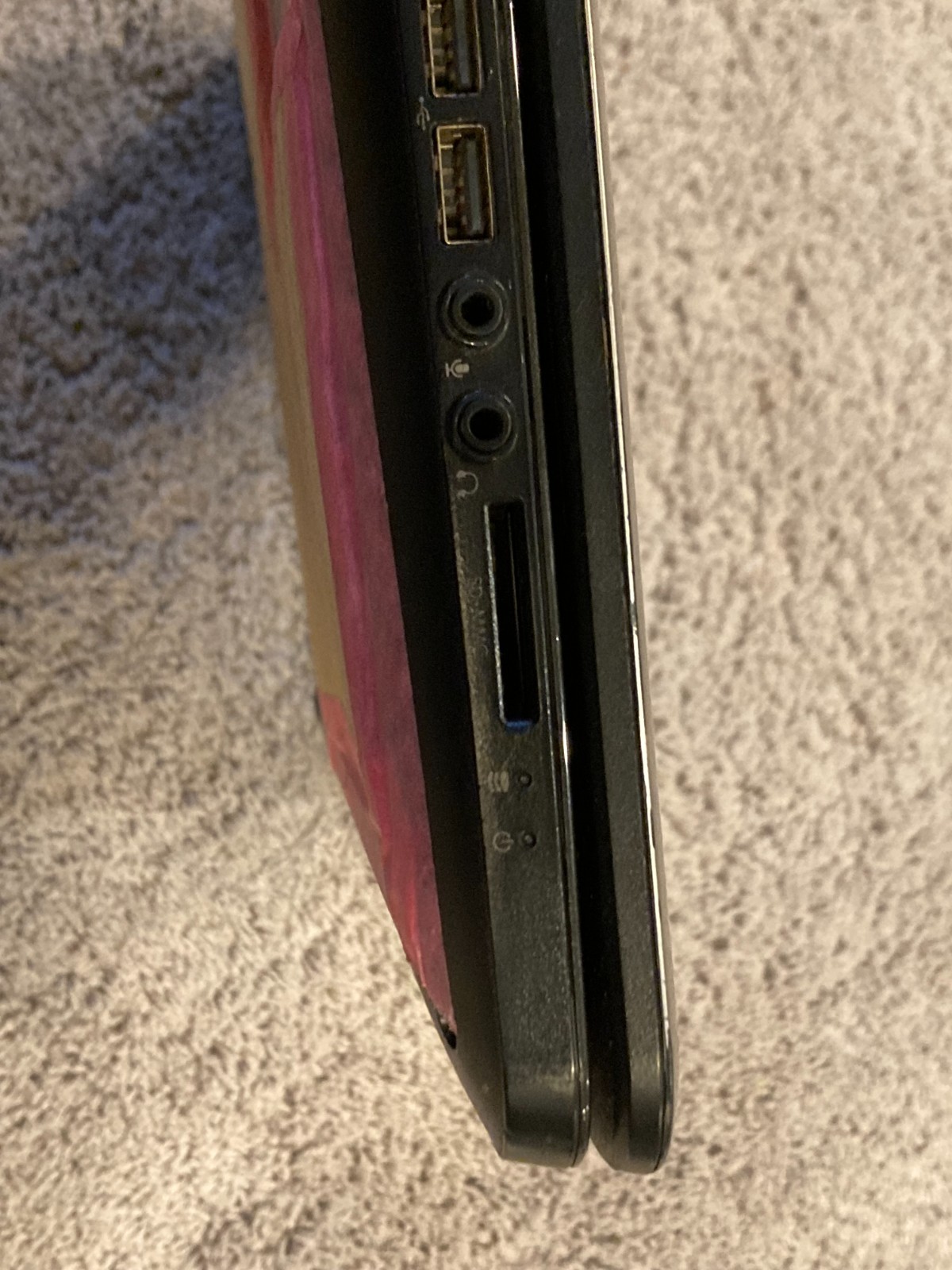 HP Pavilion G7 Notebook 250GB HDD/AMD A4/12GB RAM/Fedora
