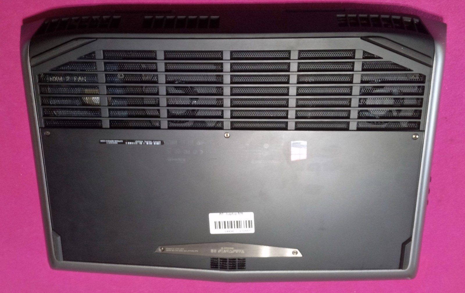 Dell Alienware 18 laptop I7-4900mq 2.8-4Ghz 32GB 512GB SSD NVIDIA “P5000” AX210