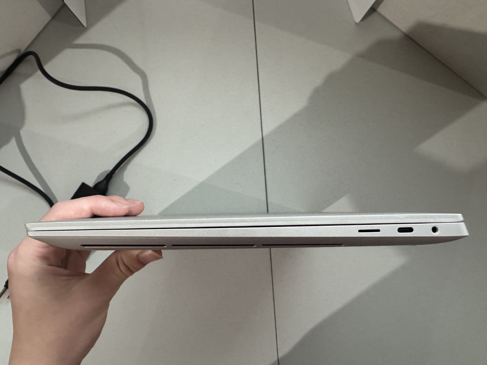 Dell XPS 16 9640 Ultra 7 155H, 16GB RAM, 1TB SSD, RTX 4050, 120Hz FHD+ – Good