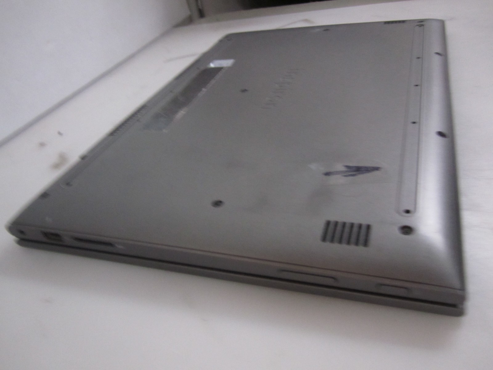 Dell Inspiron 15 5368 i5-6200U 16GB 2.30GHZ 256GB SSD LAPTOP + AC NOOS