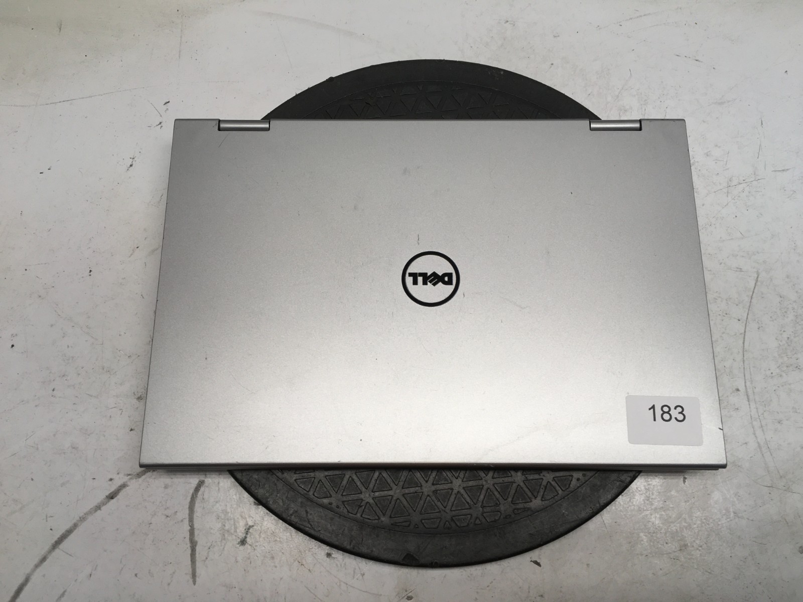 Dell Inspiron 11 3147 Intel Pentium N3530 2.16GHz 4 GB NO HDD No Batt