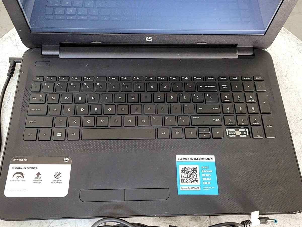 HP Notebook 15-af131dx P1A95UA-ABA Laptop AMD A6-5200 APU 4GB 500GB SEE NOTES
