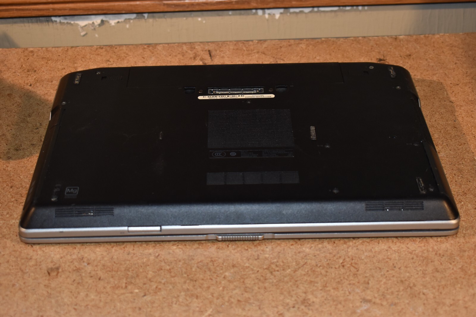 Dell Latitude E6420 Intel Core i5-2520M 4GB RAM 320GB HDD Windows 7 32bit Webcam