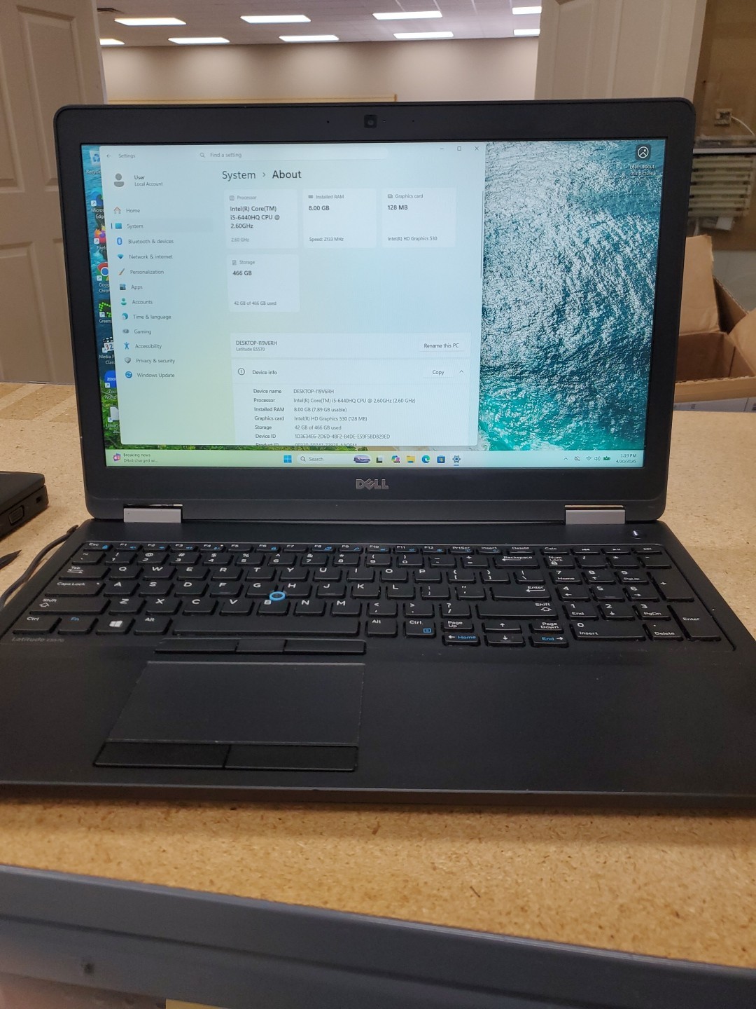 Dell Latitude E5570 15.6″ (500g SSD, Intel Core i5 6th Gen., 8GB) 042026-2