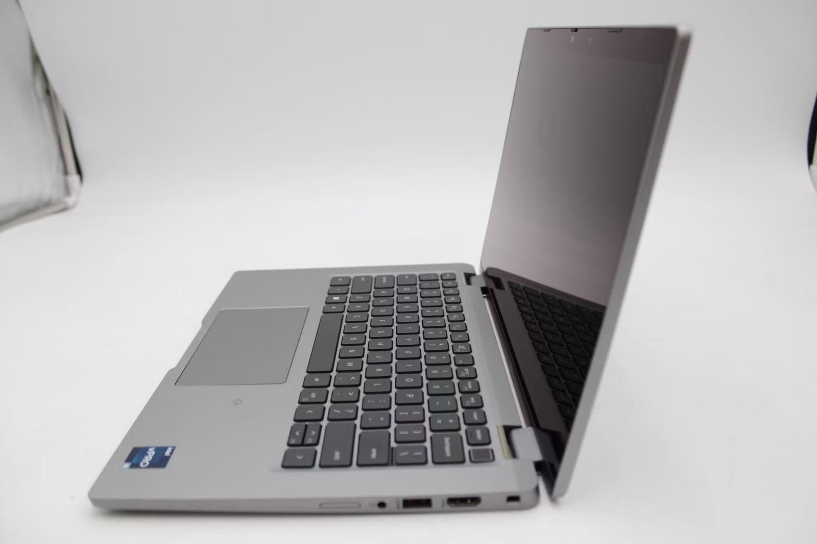 Dell Latitude 5530 Used 13.2″ i5-1245U, 16GB RAM, 256GB NVMe