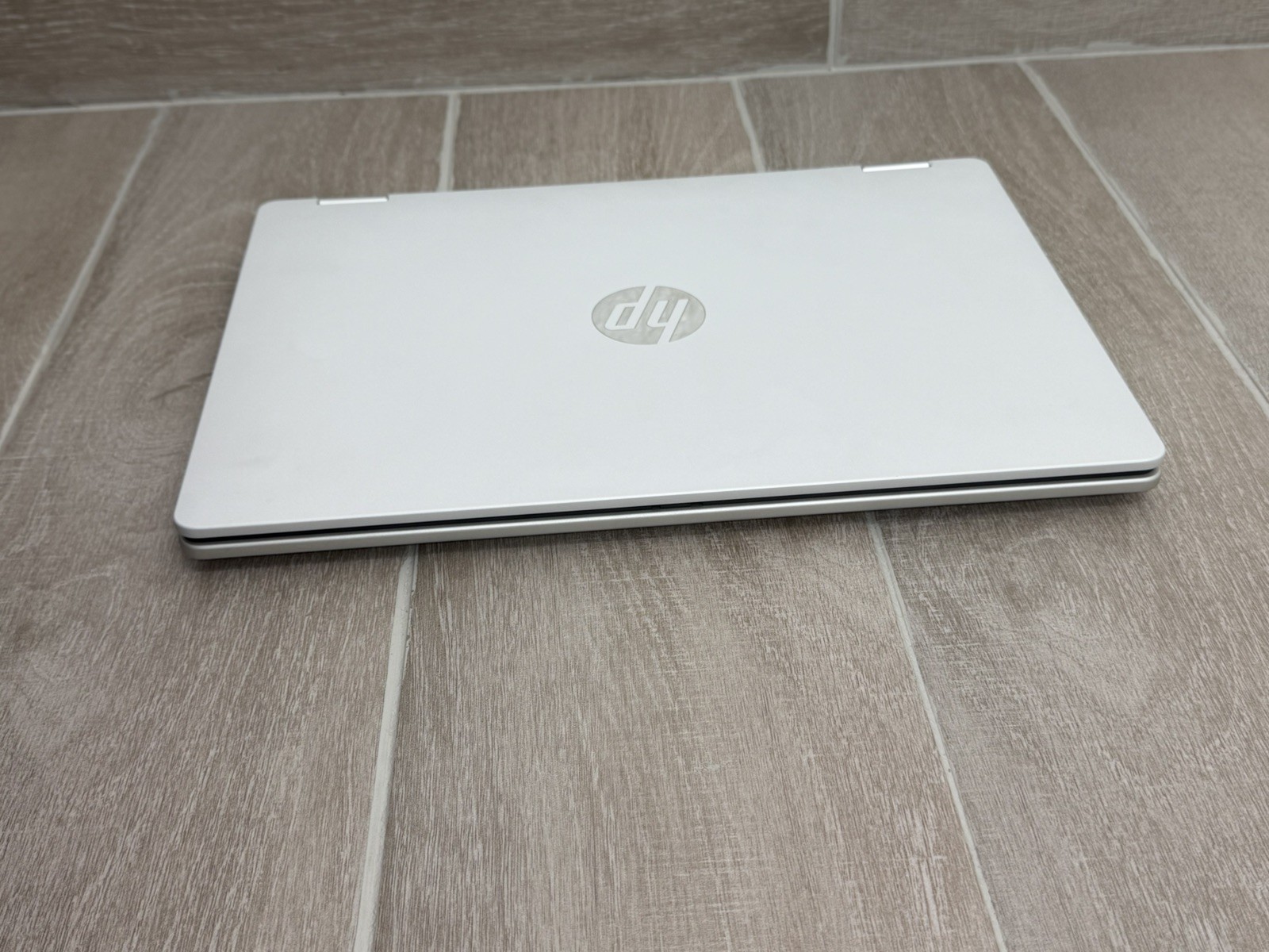 HP OmniBook 5 Flip 14″ Touch Laptop Core 5-120U 8GB RAM 512GB NVMe SSD Win-11