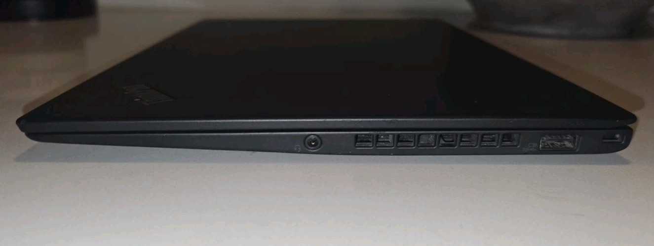 Lenovo ThinkPad X1 Carbon 6th Gen 14″ QHD i7-8650U 256GB 16GB W10P