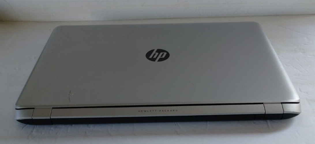 HP PAVILION 17″ AMD A8-6410 APU 2.00GHz 6GB 1 TB WIN 10 HOME