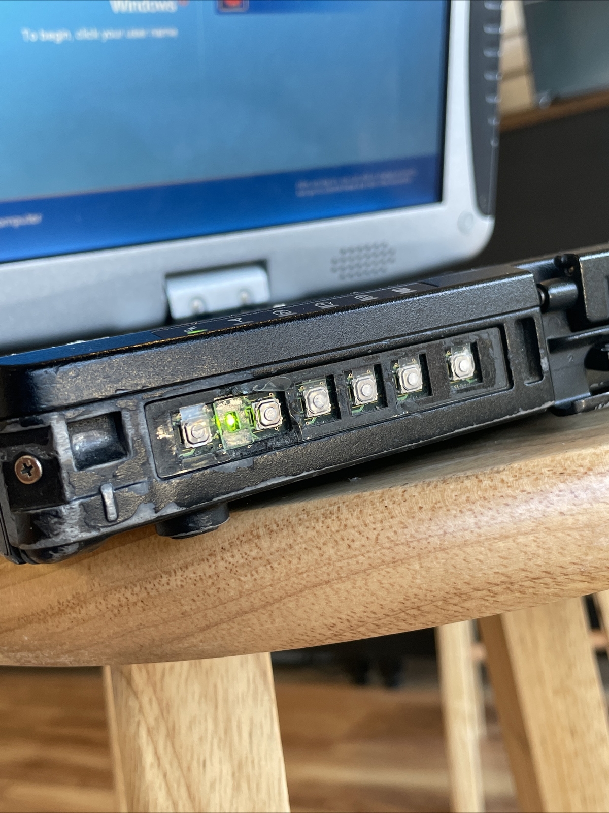 Panasonic CF-19 Toughbook Rugged Windows XP MS Office Serial Port | Touch Screen