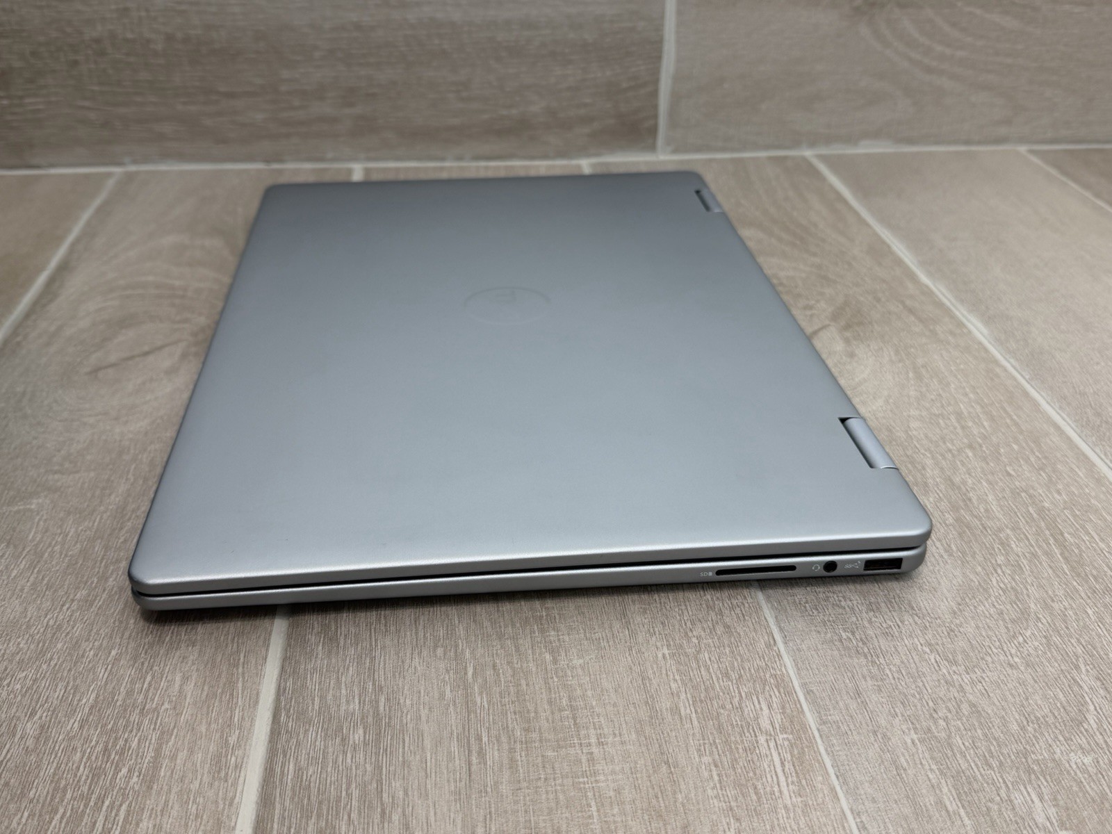 Dell Inspiron 16 7640 Touch Laptop Core Ultra 7 155H 16GB RAM 512GB NVMe SSD