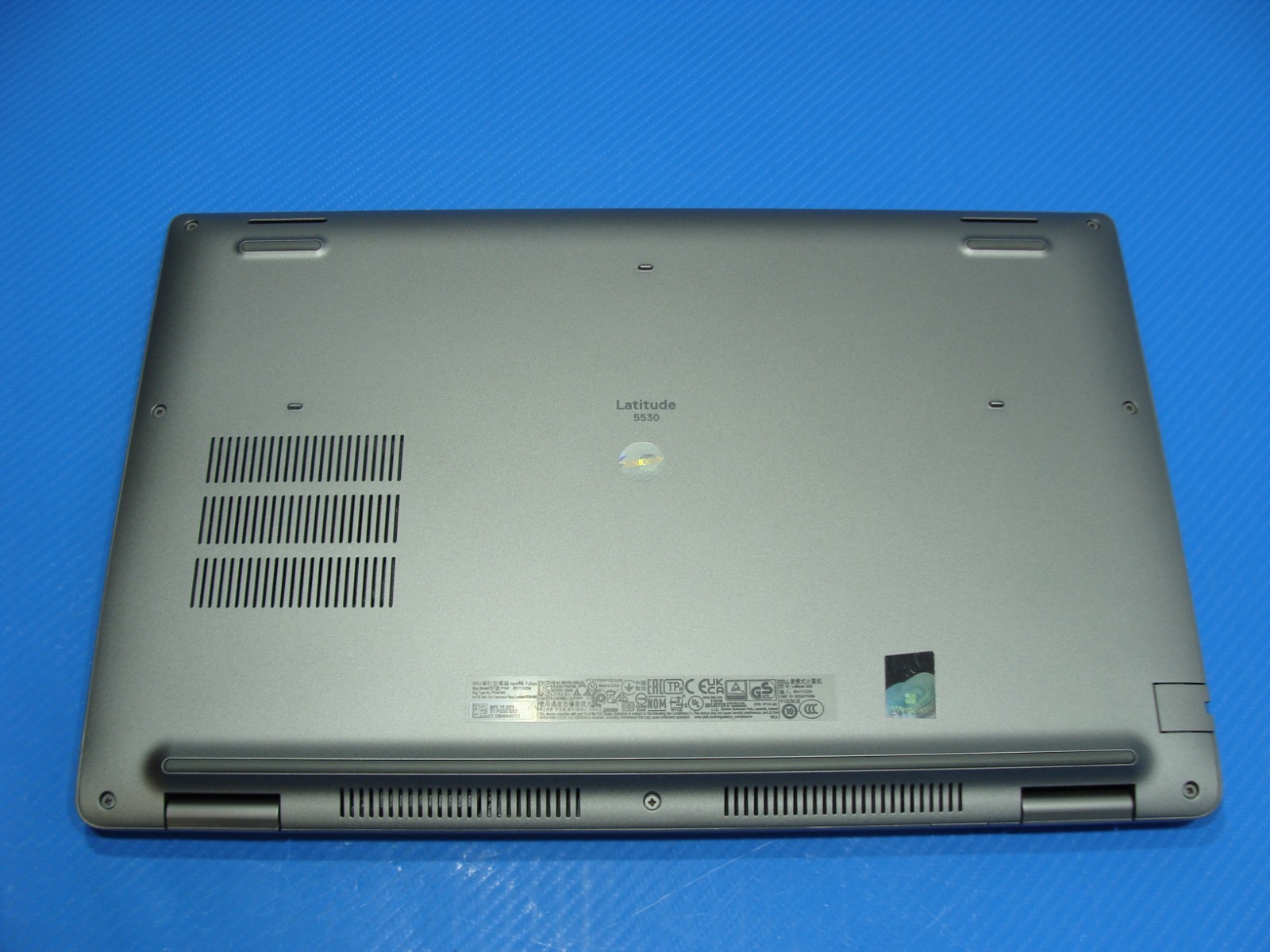 Dell Latitude 5530 15.6″FHD i7-1265U 1.8GHz 16GB 512GB SSD Win 11Pro +Charger