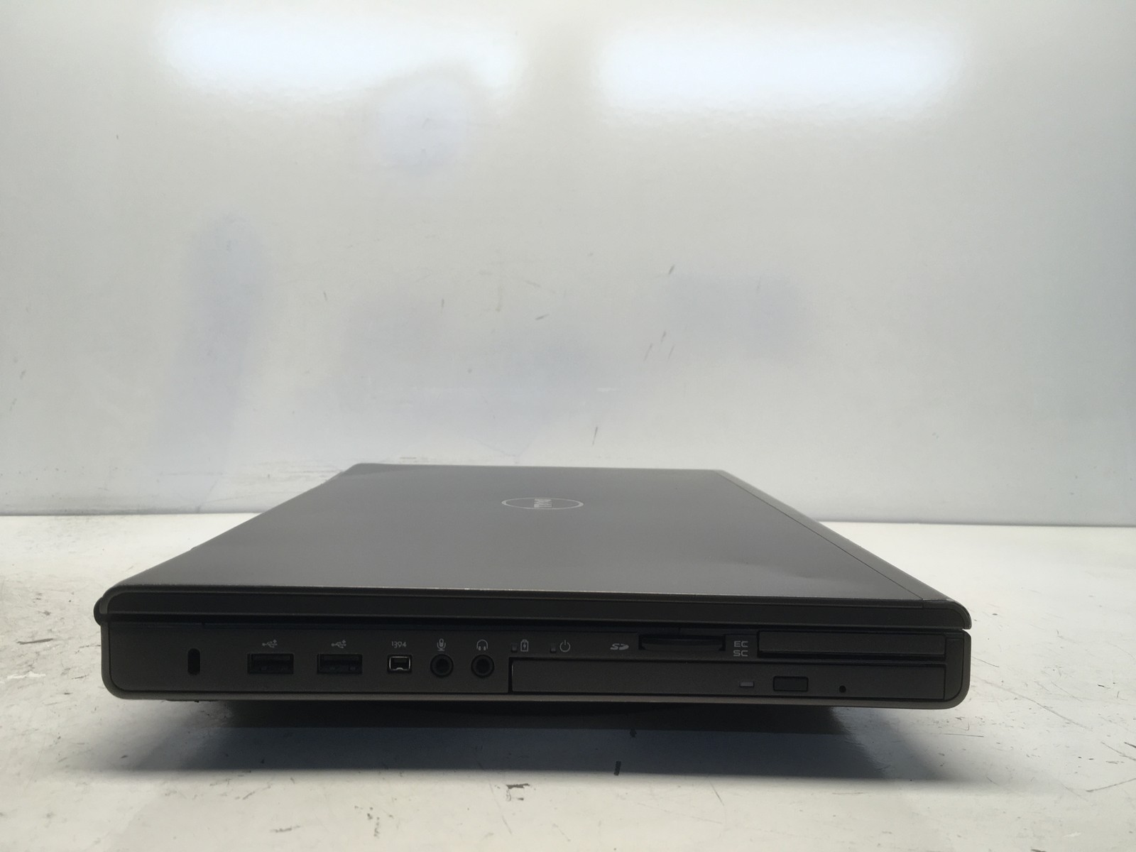 Dell Precision M4600 Intel i7-2720QM 2.2GHz 8 GB NO HDD No Batt