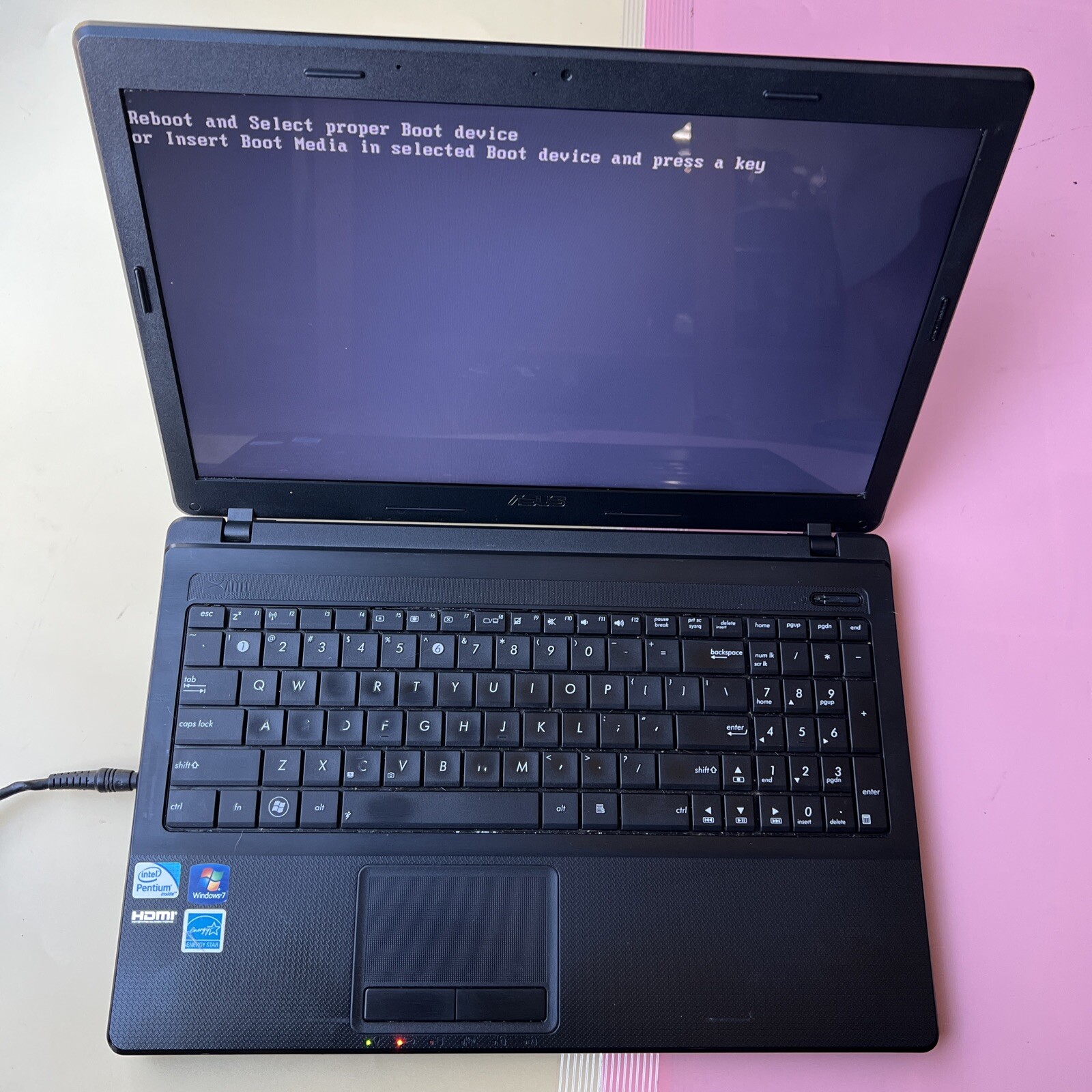 ASUS X54C 15.6″ Intel Pentium B960 2.20Ghz 4GB RAM 0GB HDD PARTS OR Repair