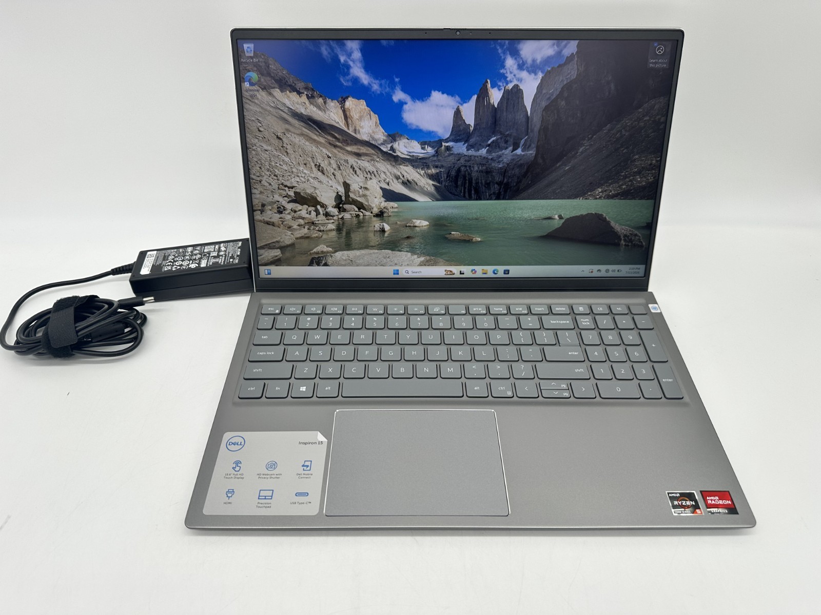 Dell Inspiron 5515 15.6″ FHD Ryzen 5 2.10 GHz 5500U 16GB RAM 512GB SSD Touch