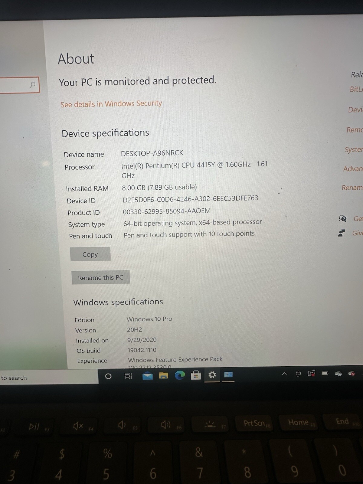 Microsoft Surface Go 10″ Tablet Pentium-4415Y 1.60GHz 8GB RAM 256GB HDD