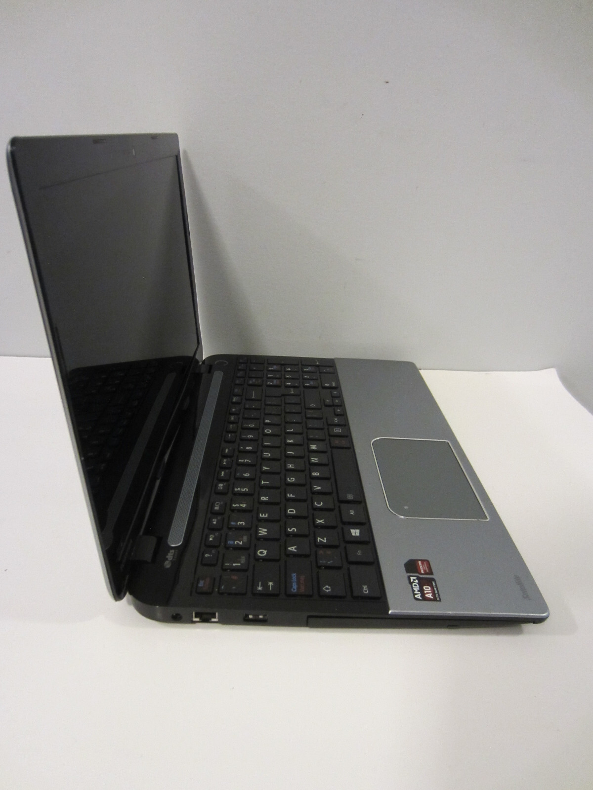 Toshiba Satellite S50D-A 15.6″ AMD A10-5745M Quad Core 2.1GHz Radeon AS-IS Parts