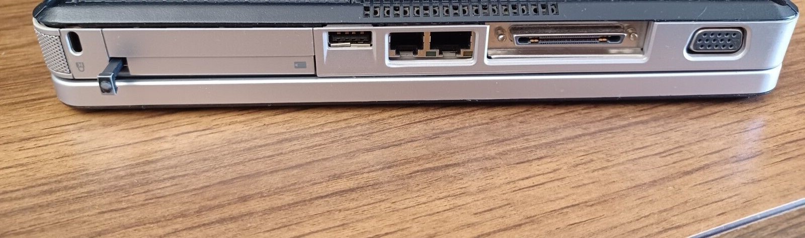 Compaq Presario V2000 AMD Turion 64 @1.8GHz 1GB RAM NO hard drive or power cord