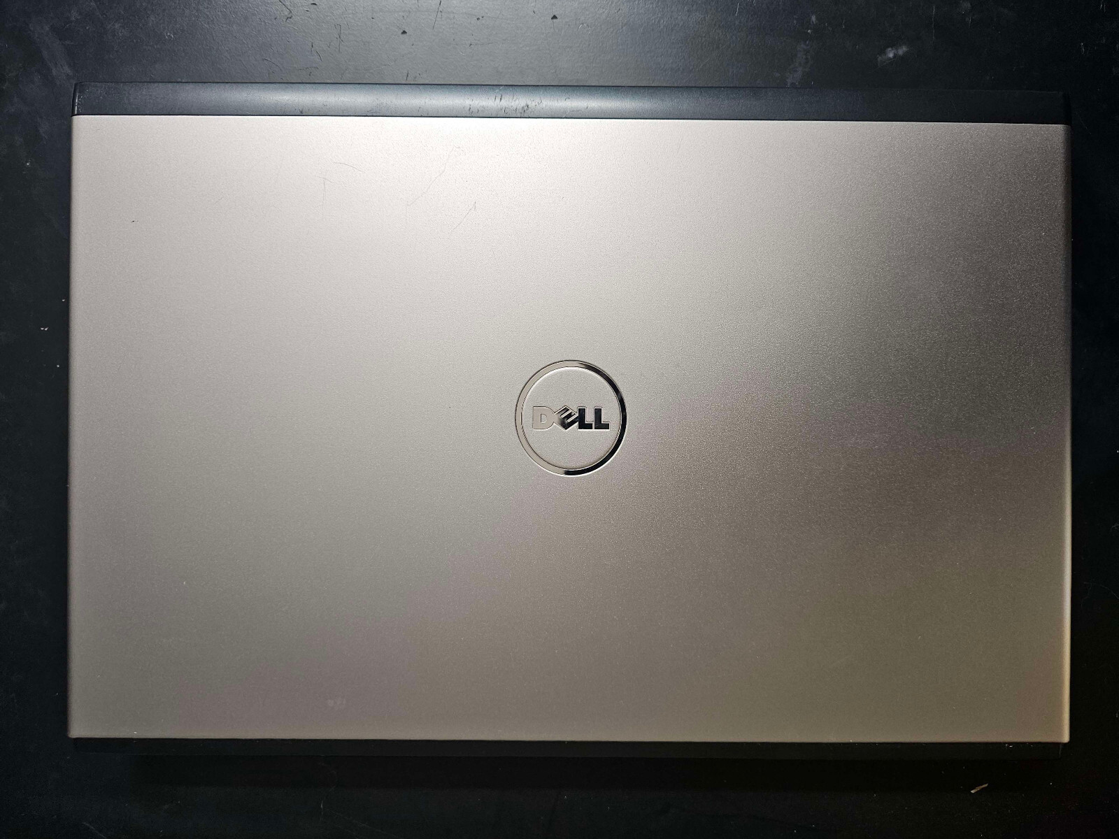 Vostro 3700 (COMES WITH CHARGER), 3Gb ram, 7200rpm hhd, windows 10 pro
