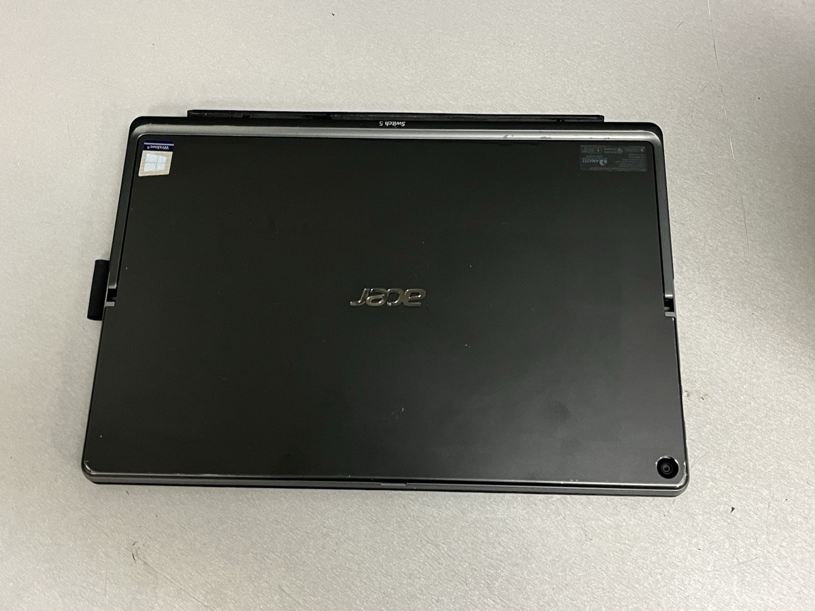 Acer Switch 5 2-in-1 N17P5 Core i3-7130U 2.70GHz 128GB SSD 4GB Ram #6