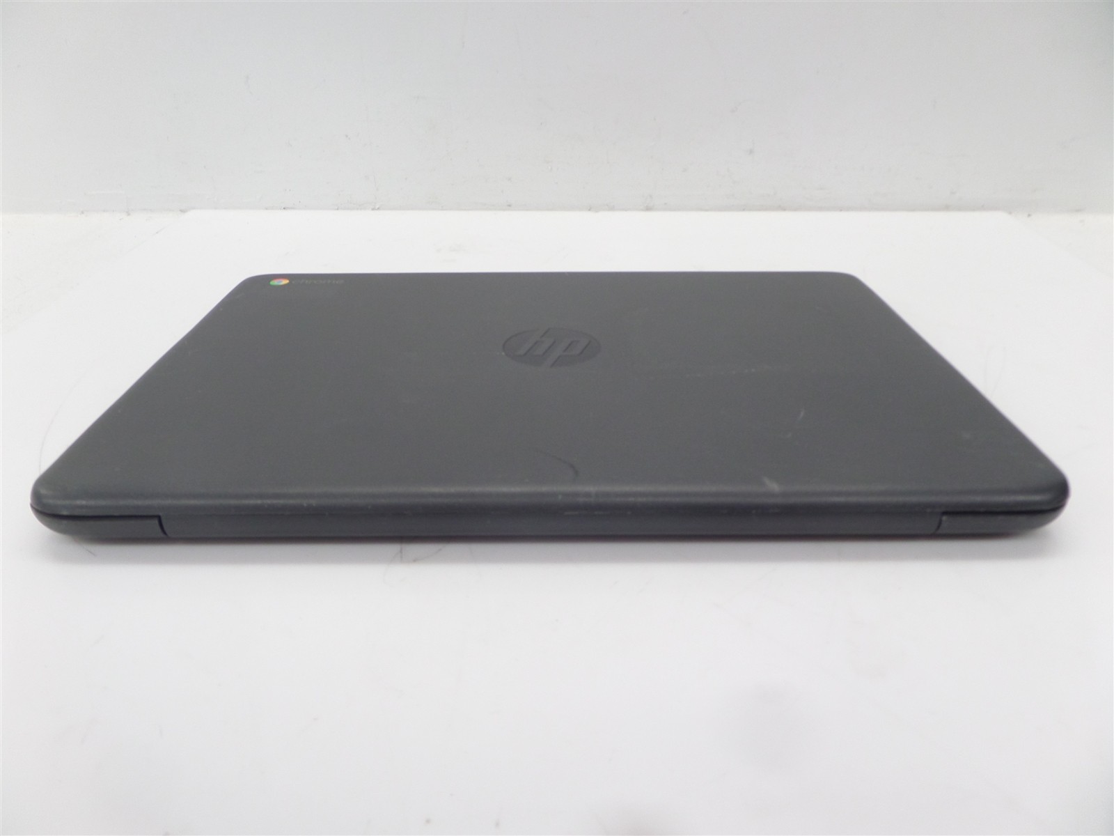 HP 14″ Chromebook 14A G5 16GB eMMC 7CZ87UT#ABA – Display Color Issue