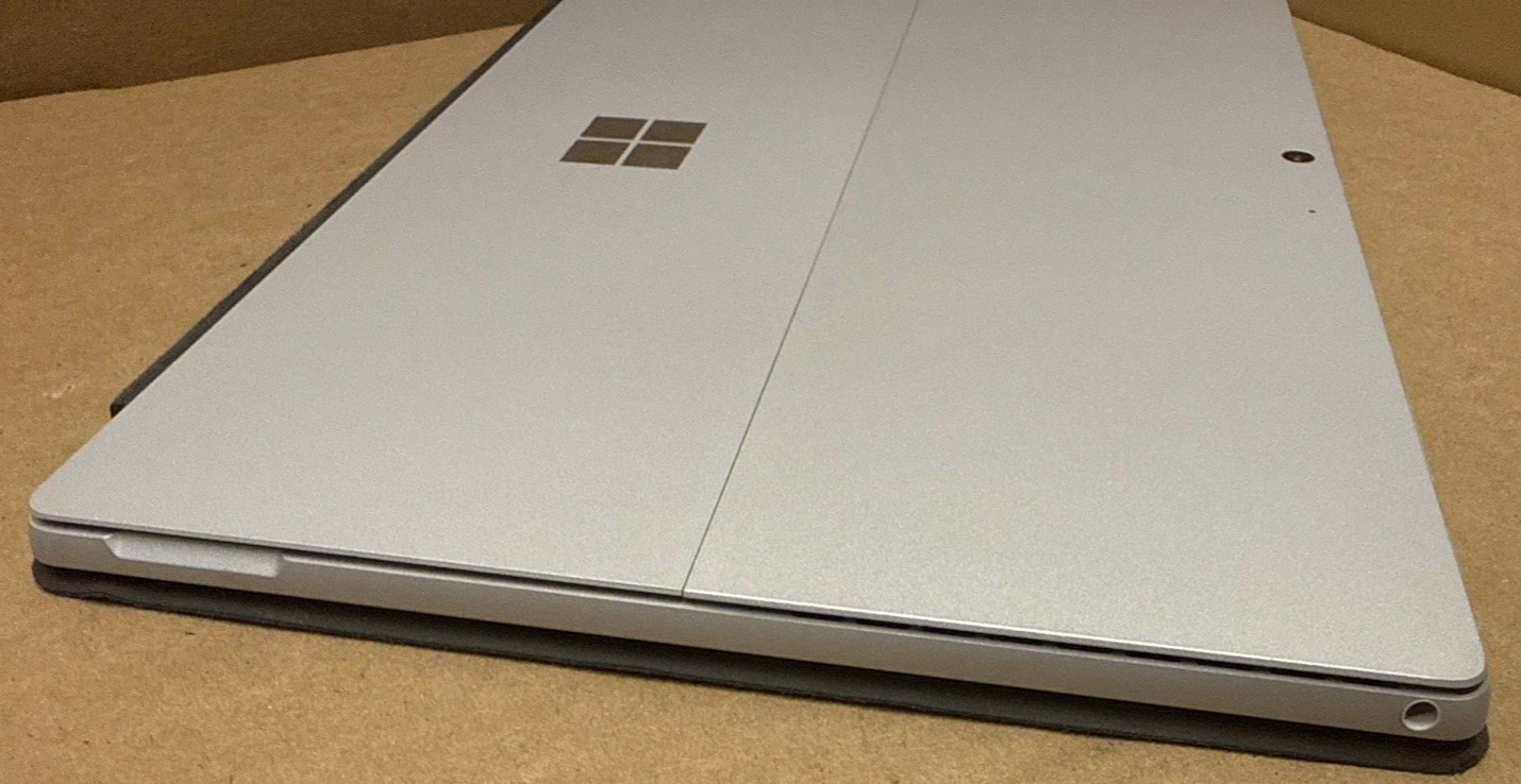 Microsoft Surface Pro 7 12.3” i5-1035G4 8GB RAM 128GB SSD Without Power Adapter