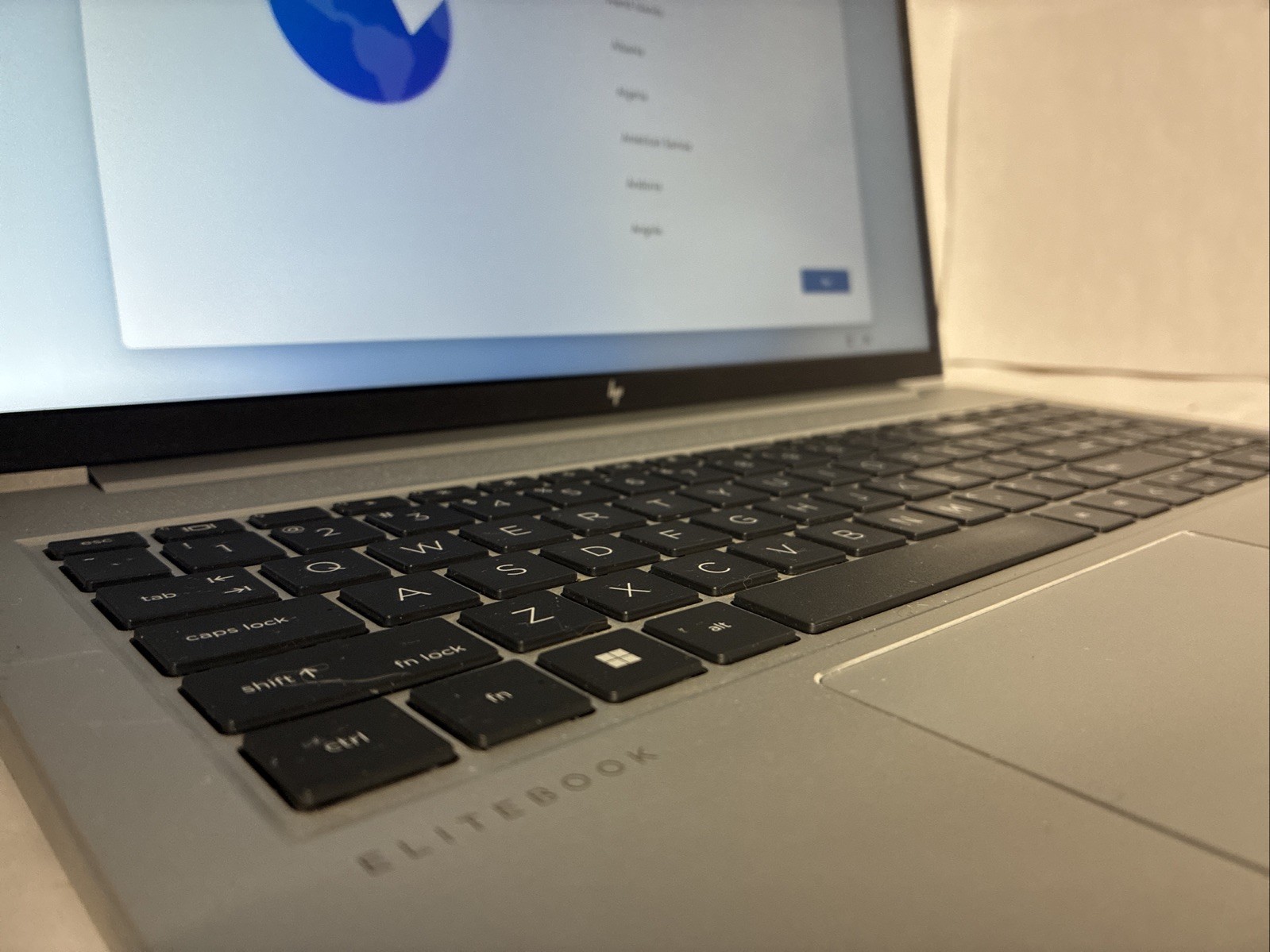 HP EliteBook 650 G10 15.6″ i5-13th Gen 16GB RAM 256GB SSD Win 11 Pro – Charger