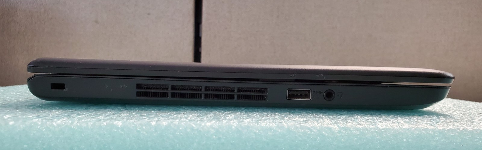 Lenovo ThinkPad E460 i3-6100U@2.3GHz 4GB RAM NO HD/OS *BIOS/READ* | LP418