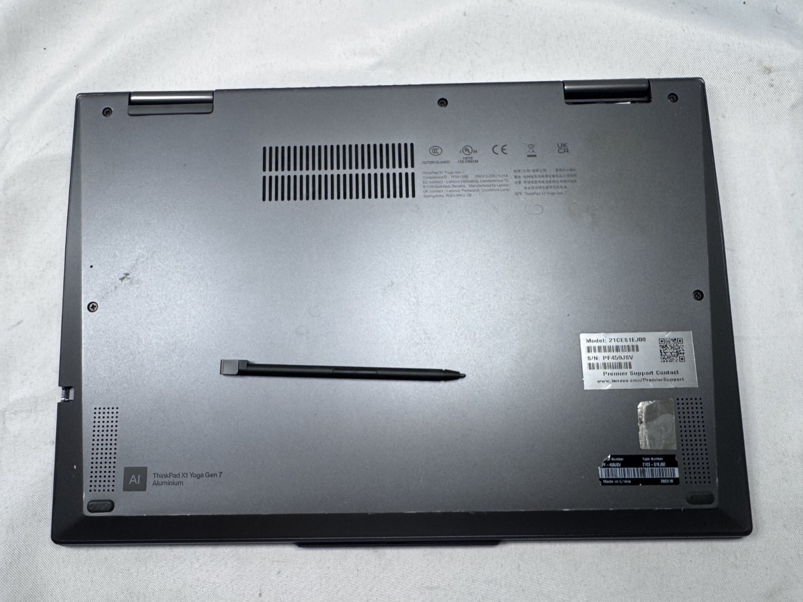 Lenovo ThinkPad X1 Yoga Gen 7 Laptop, 14″, i7-1270p, 32GB RAM, 512GB SSD, WIN11
