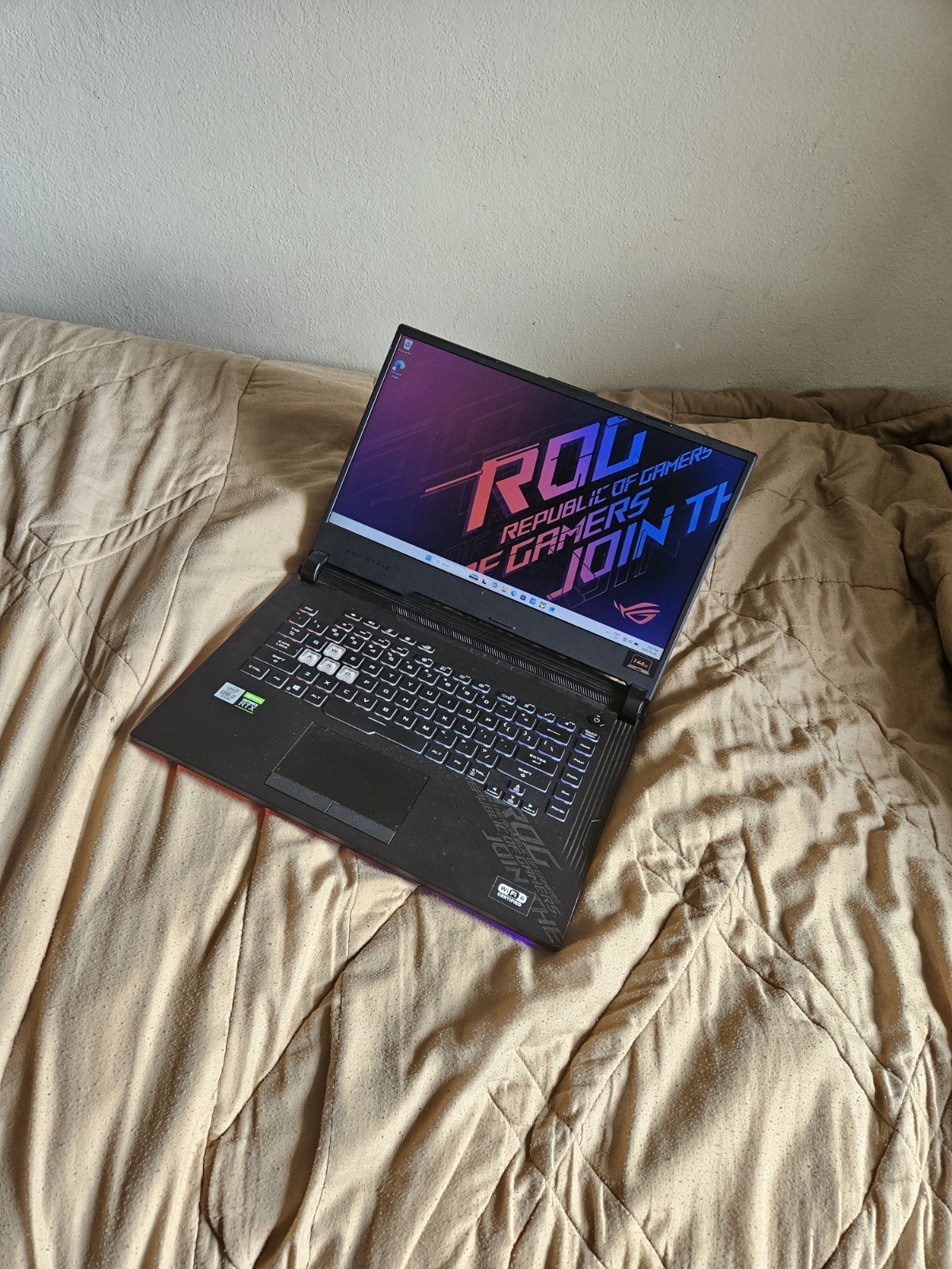 ASUS ROG Strix G15 15.6″ 144Hz Gaming Laptop i7 10th Gen RTX 2070 16GB 512GB
