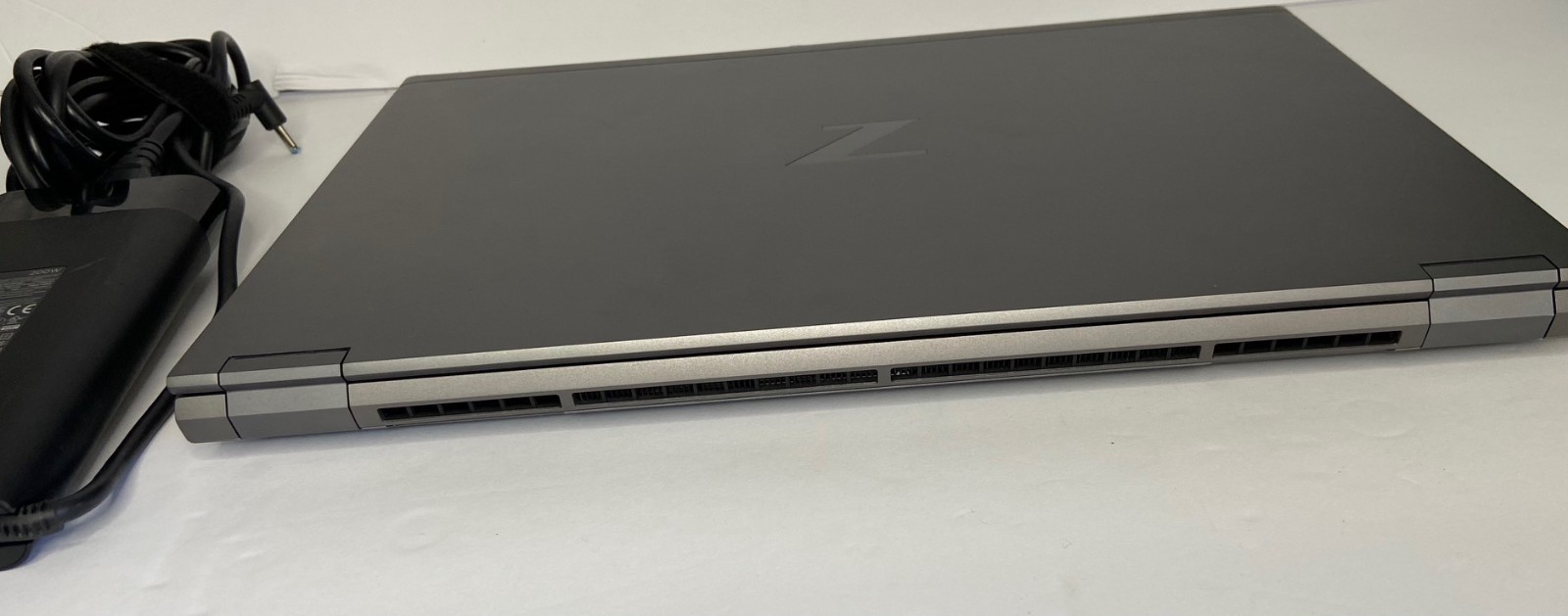 HP ZBook Fury G8 i7-11850H 2.5GHz 16GB 256GB – Nvidia T1200 – Windows 11 -READ!