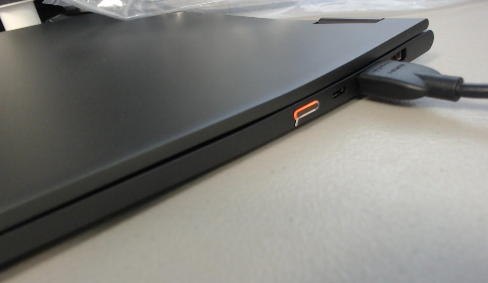 Lenovo – Yoga 730 2-in-1 15.6″ Touch FHD i7 8550U – 16GB RAM – 256GB SSD, used