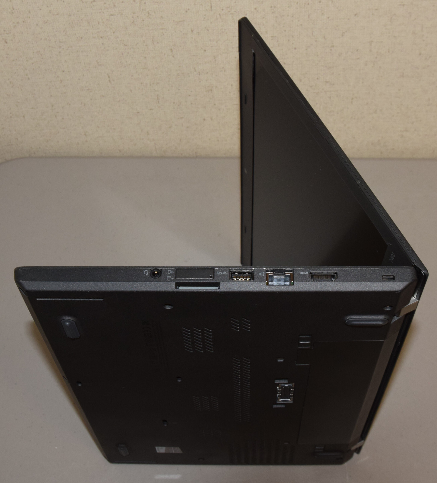 HEAVY WEAR Lenovo Thinkpad T460 14″ Touchscreen i5-6200U 2.3GHz 8GB 500GB HDD