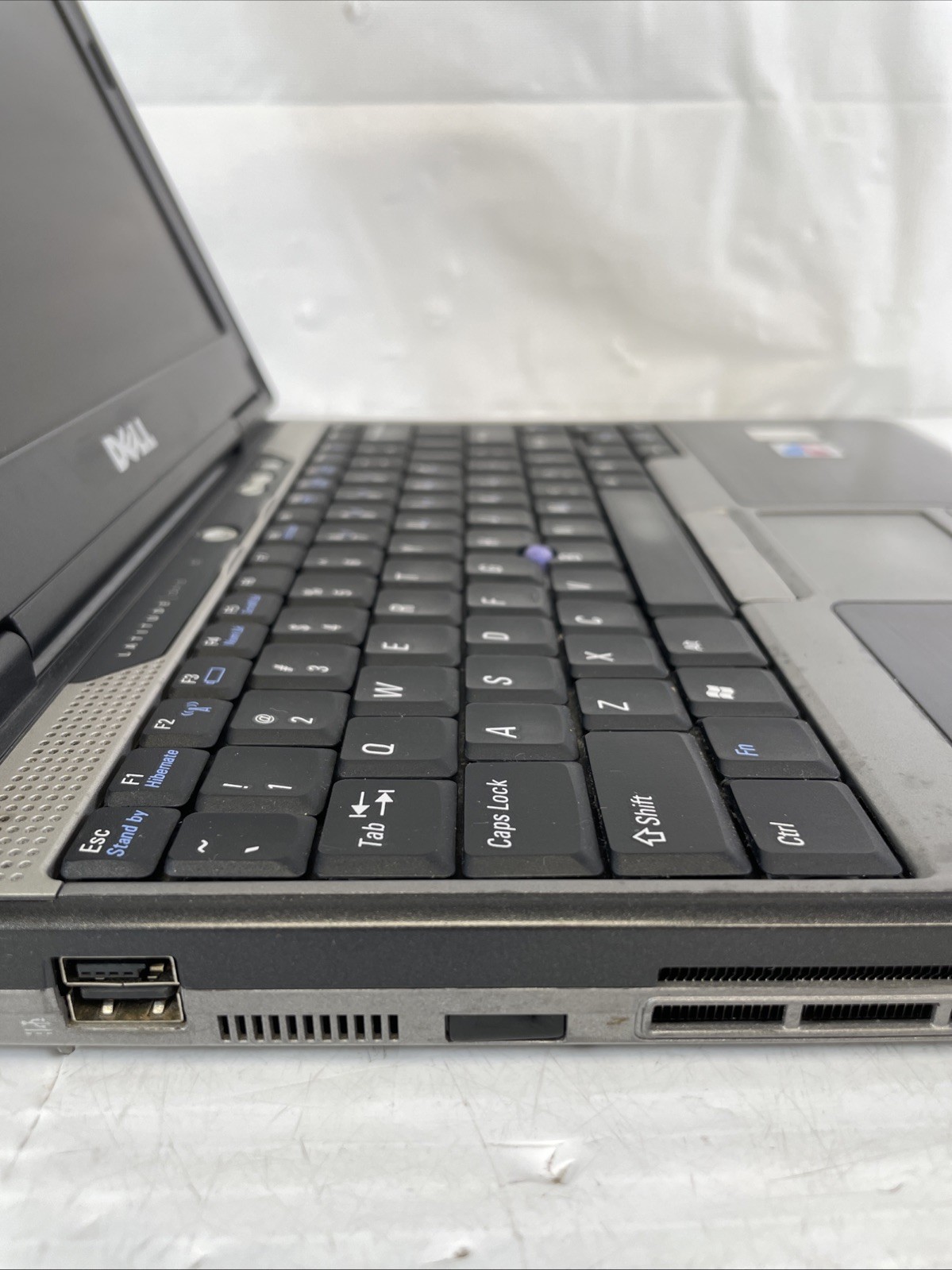 Dell Latitude D410 Retro Gaming Intel Pentium 2.0GHz 1GB RAM 30GB HDD WinXP