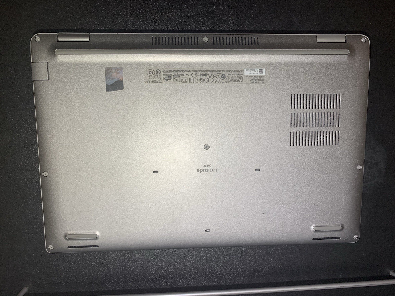 Dell Latitude 5430 i5-1235U 8GB 256GB SSD Win11 14in FHD Silver