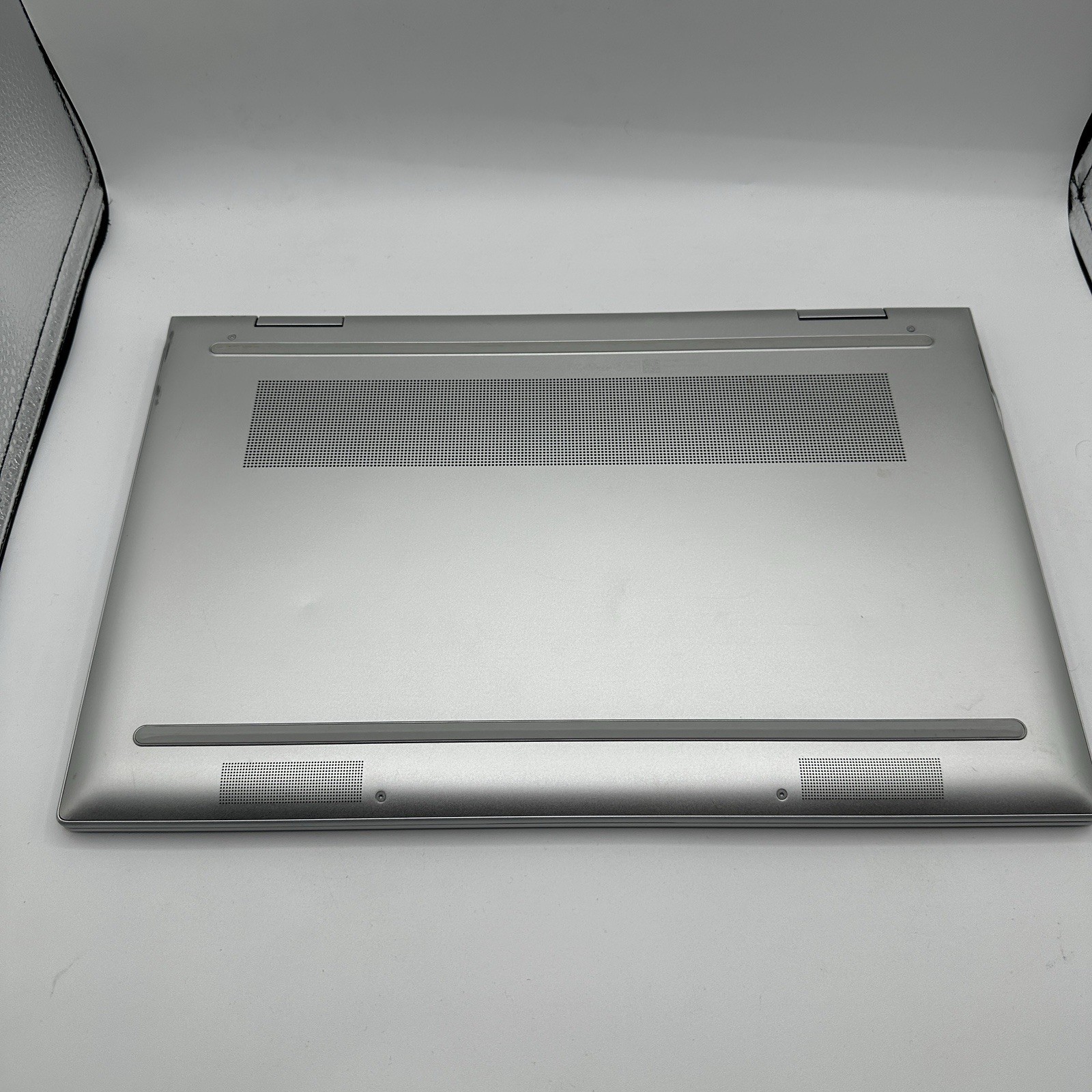 HP ENVY x360 15-ew0023dx 15.6″ Touch 2-in-1 16GB RAM 512GB SSD