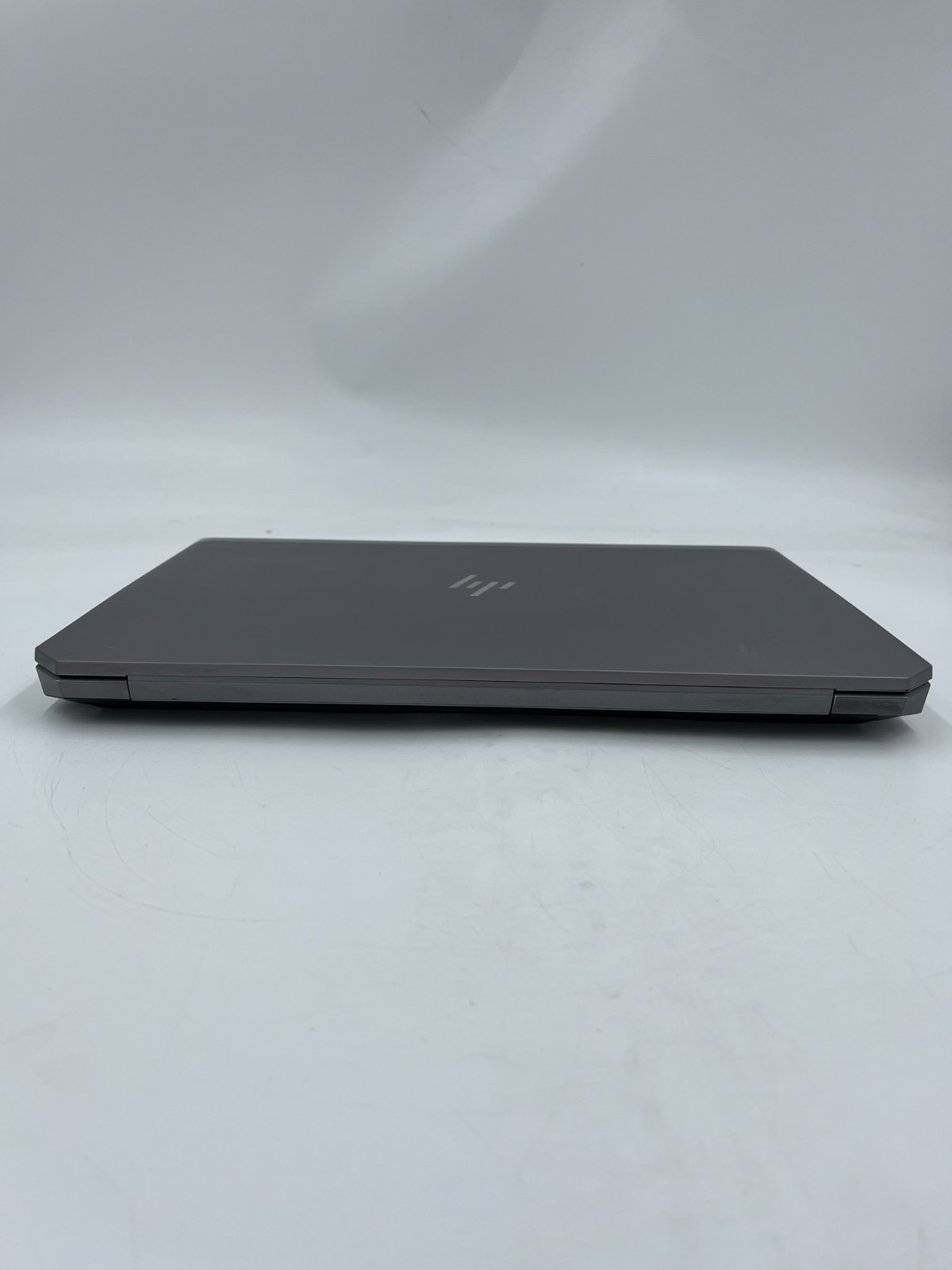 HP zBook 15 G5 i7-8750H 2.20GHz 16GB Ram 256GB SSD Win 11 Pro P1000